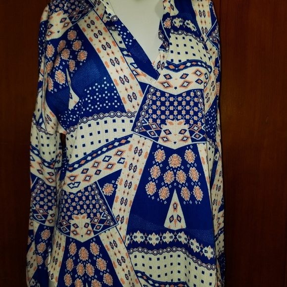 V-Back - Picture 3 of 3